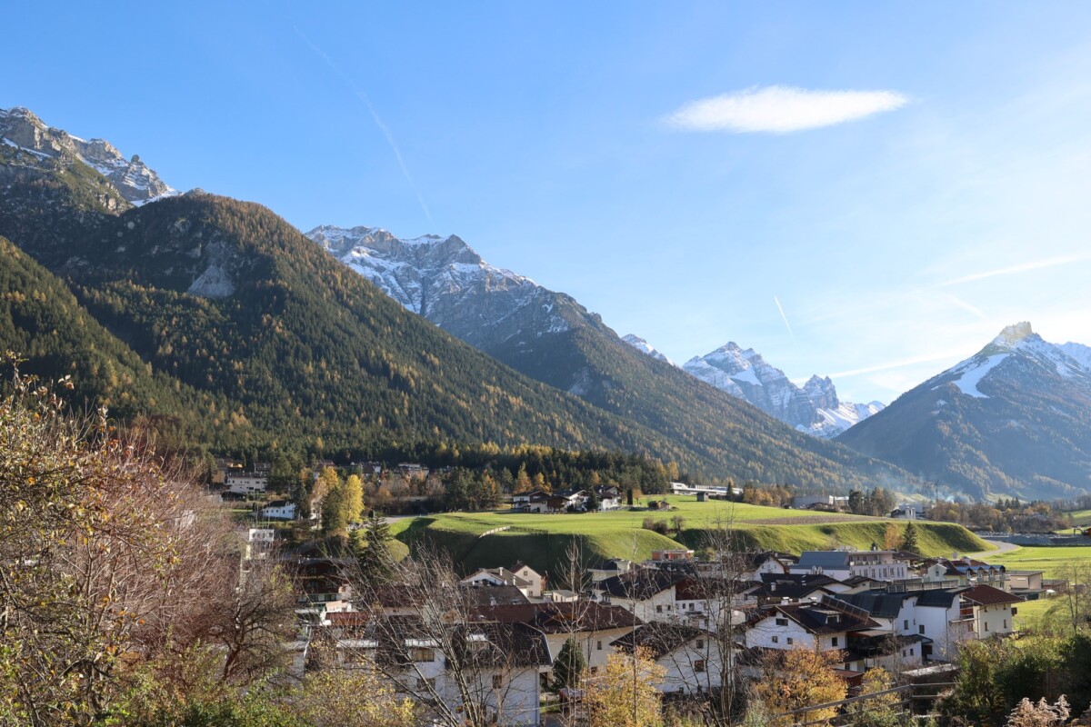Fulpmes SONNEGG mit herrlicher Aussicht auf die Stubaier Alpen